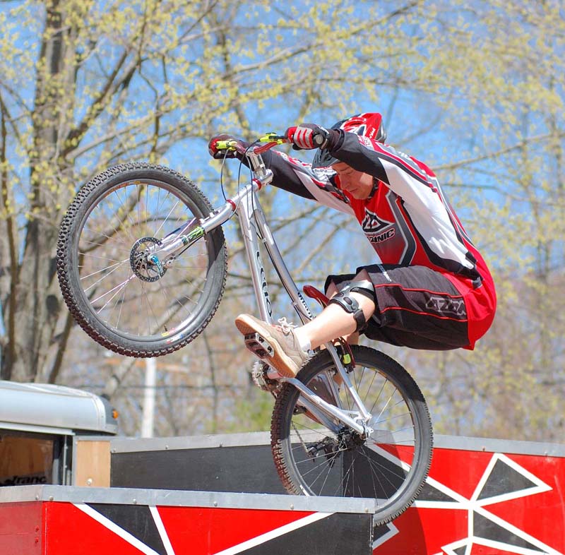  Trials rider for Ted Wojcik Custom Bicycles Trialsin USA 